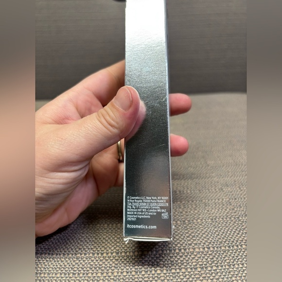 It Cosmetics CC Cream Full Coverage SPF 50 Tan Rich - Picture 6 of 6